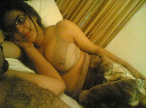 Indian Chubby Nude Ladies - Indian Chubby at XL Porn.com